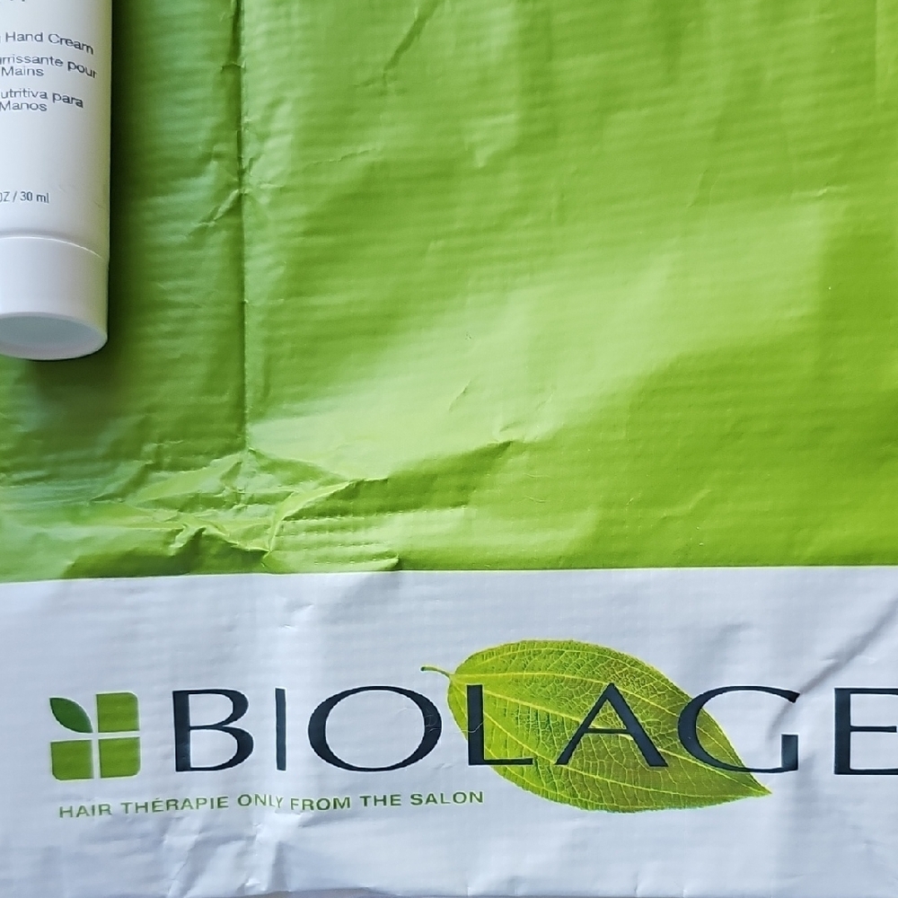 New Matrix Biolage Nourishing Body Wash & Hand Cream Set With Matching Tote - Picture 3 of 13